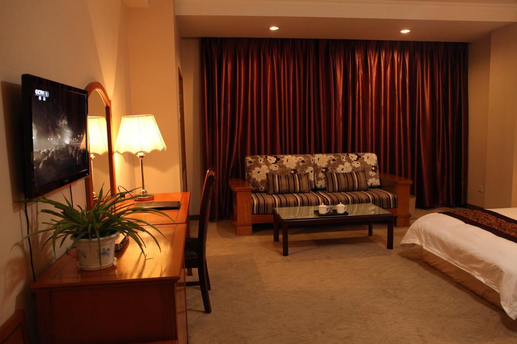 Tianhong Hotel Heze Rum bild